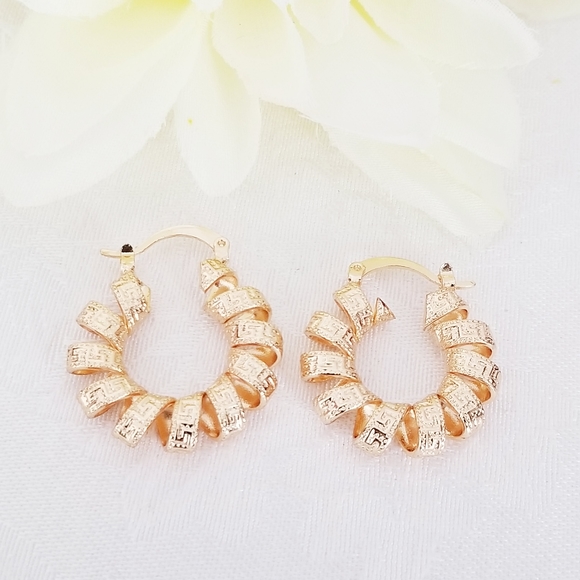 Twisted Women's Hoops. 14K Gold Plated. New - Picture 1 of 5